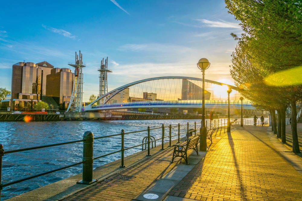 footbridge-salford-quays